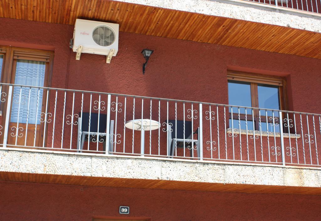 Apartamento Avenida Aínsa Exterior foto